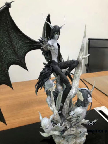 bleach ulquiorra statue