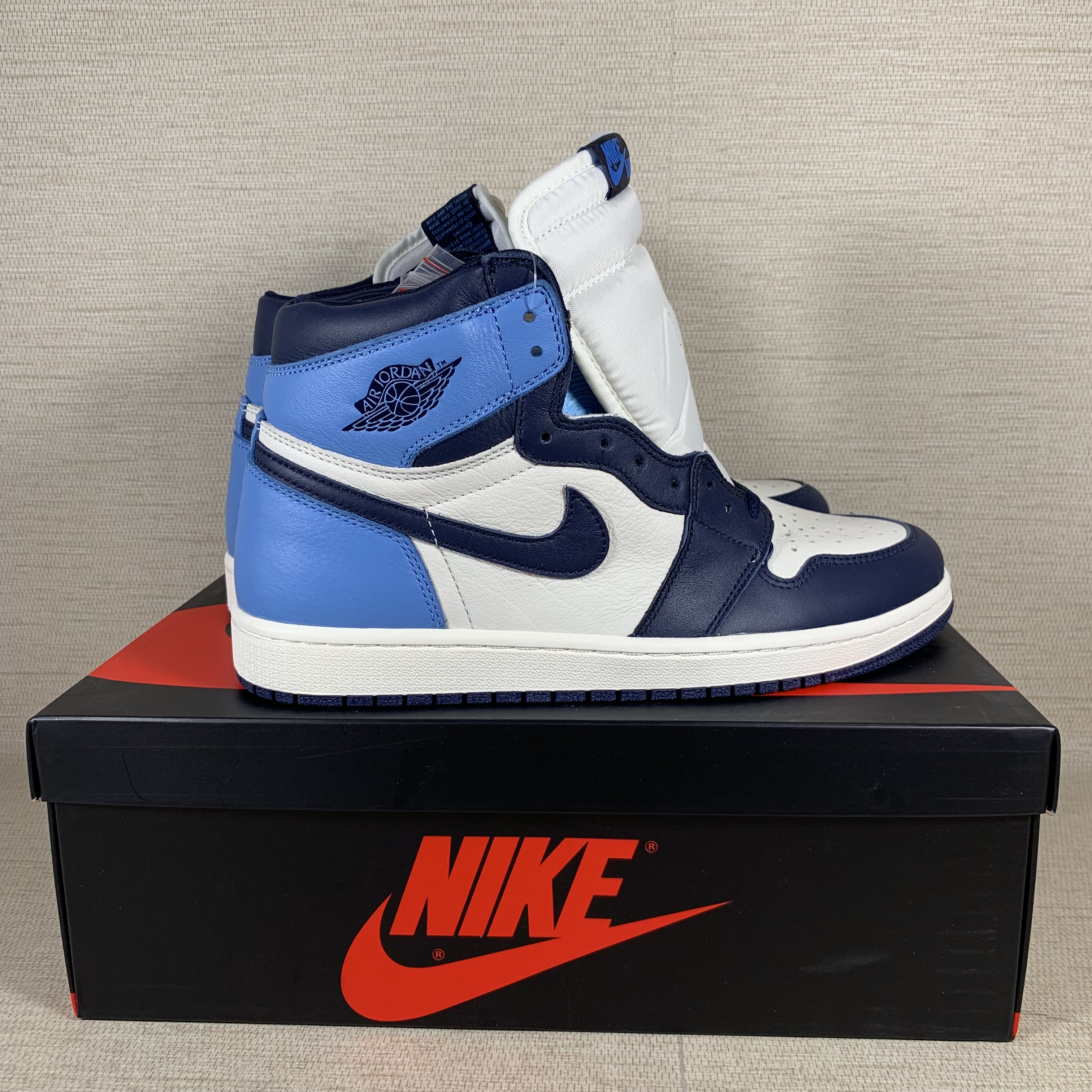 unc leather jordan 1