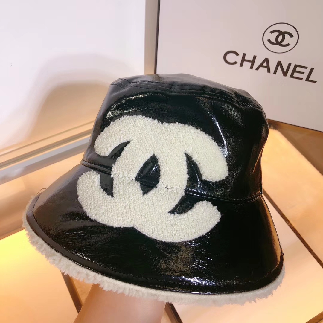 bucket hat chanel