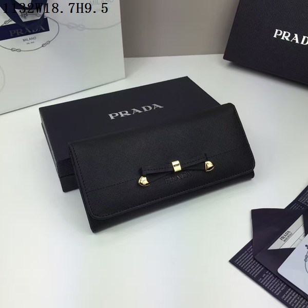 プラダコピー Prada 2016春夏新作 上質で 魅力 レディース 二つ折り長財布 1m1132