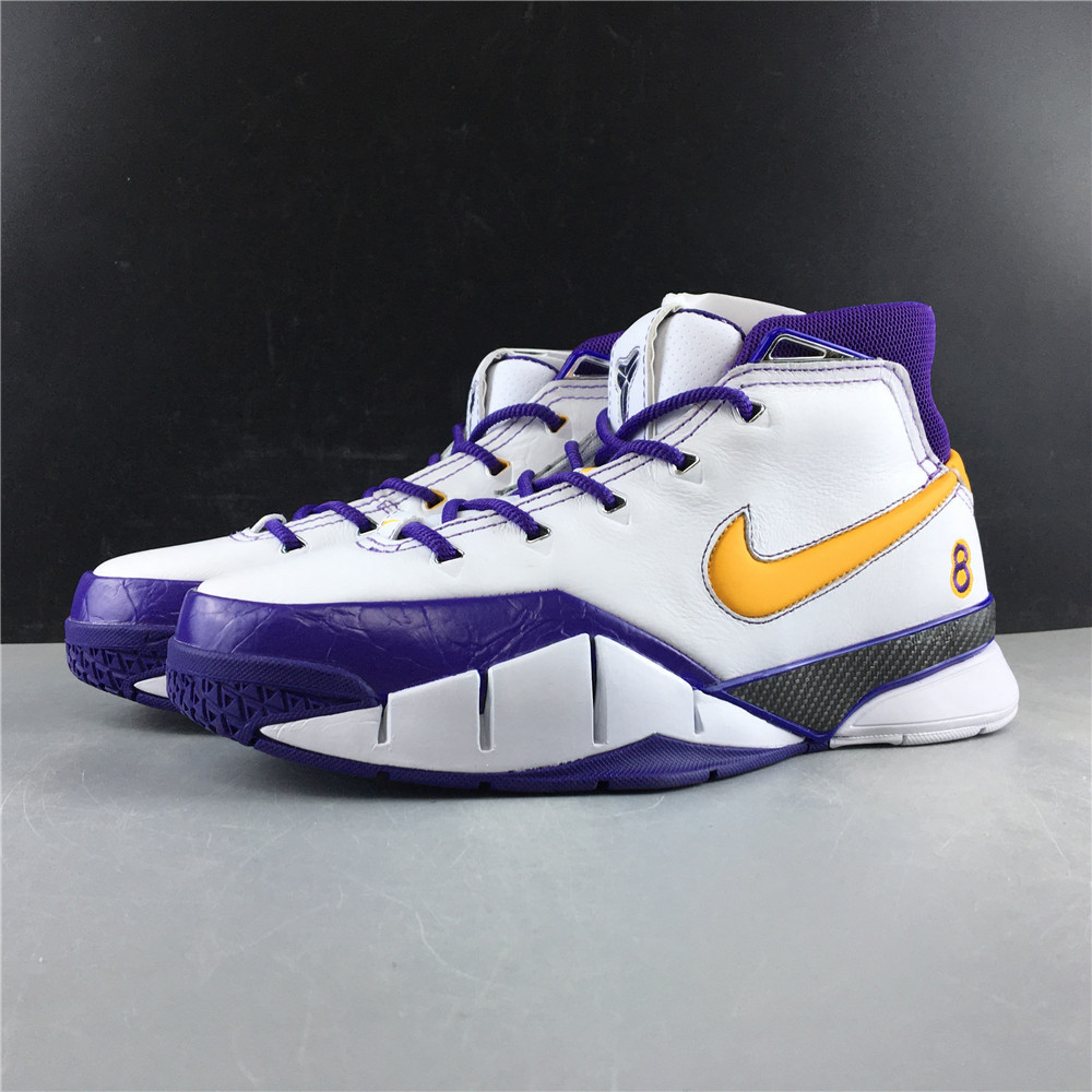 undefeated nike shoes