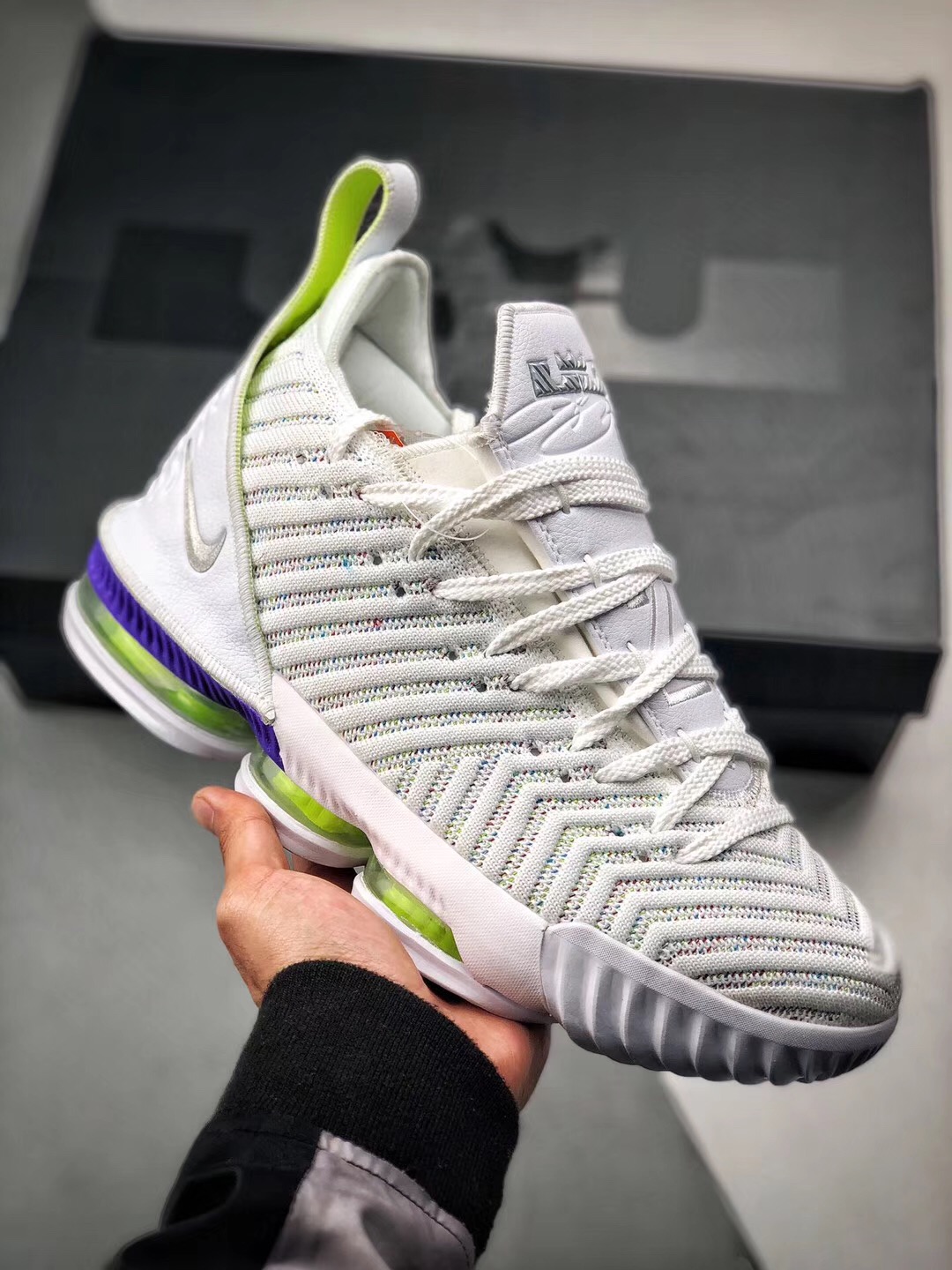 lebron xvi buzz