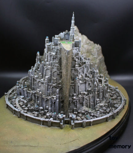 The Lord of the Rings Minas Tirith Diorama Statue Figure
