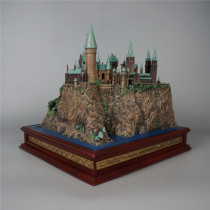 Universal Studios Harry Potter Hogwarts Resin Castle Figurine 13 Statue NEW 7kg