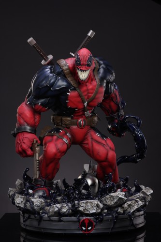 In stock Private Custom Venom in Deadpool 1/4 Scale Resin Statue with 5 Heads