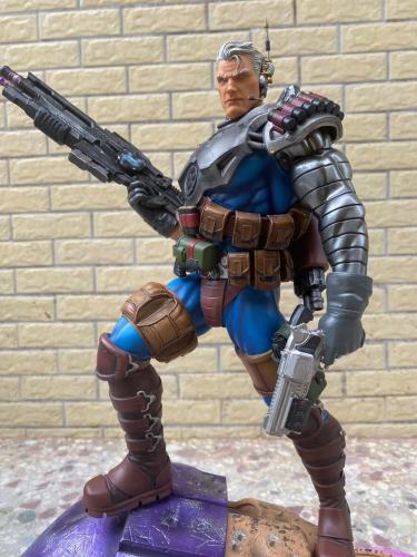 In stock Private Custom Marvel X-Men Deadpool Cable 1/6 Scale Polystone Statue