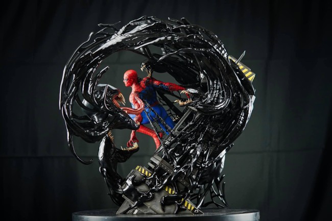 In stock Private custom Spiderman VS Venom 1/4 scale Polystone statue figure