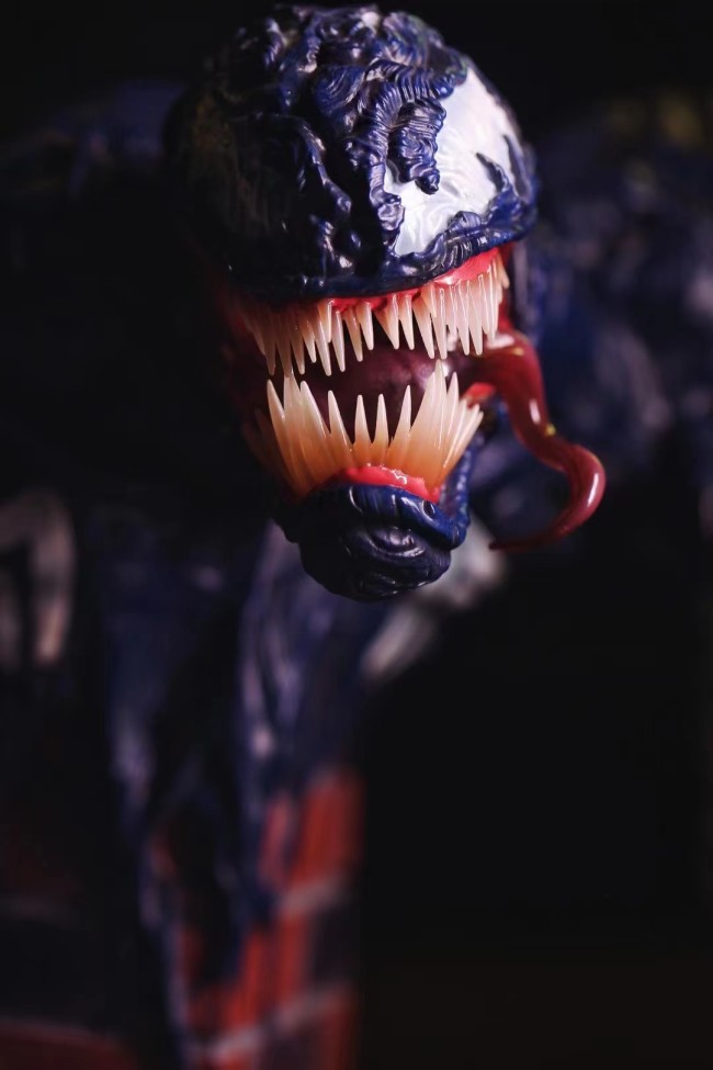 In Stock Private Custom Marve Flying  Venom 1/4 Scale Polystone Statue