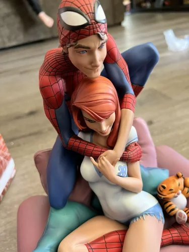 IN Stock Private custom Spiderman Spider-Man Mary Jane Watson Polystone Resin Statue