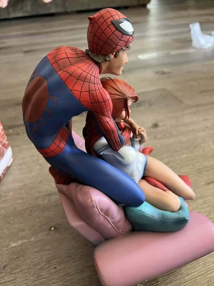 IN Stock Private custom Spiderman Spider-Man Mary Jane Watson Polystone Resin Statue