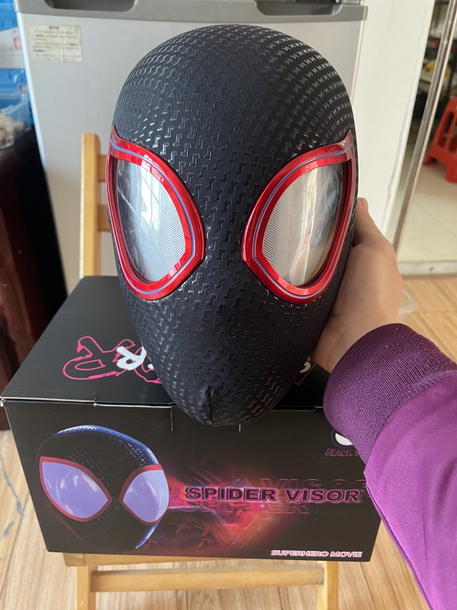 In Stock Spider-Man Mask Moving Eyes Helmet Cosplay Prop Remote Control Ring NEW