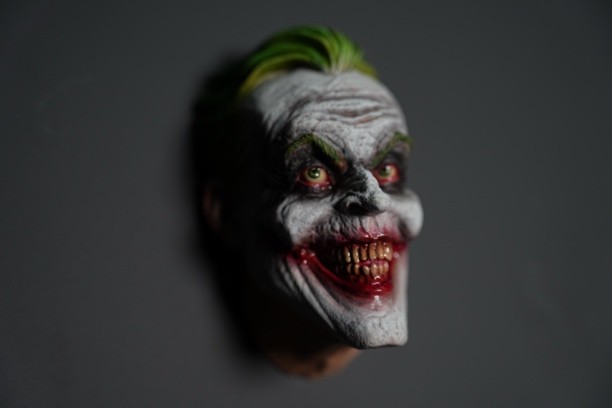 In stock Puzzle The Dark Knight Returns Joker head carved 3D refrigerator magnet Figure Free shipping