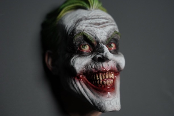 In stock Puzzle The Dark Knight Returns Joker head carved 3D refrigerator magnet Figure Free shipping