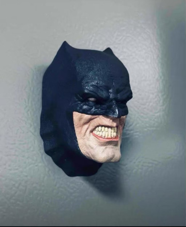 In stock 3109 Studio Puzzle DC Batman 1/4 head carved fridge magnet Resin statue Figure Collection Gift 