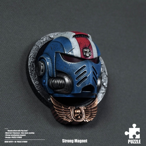 Pre-sale 3109 Studio Puzzle Warhammer 40k Ultramarines Space Marine 1/4 Helmet 3D Strong Fridge Magnet Resin Decor  Figure Collection Gift