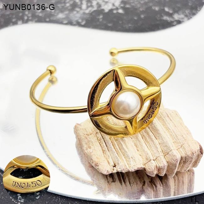 YUNB0136-G