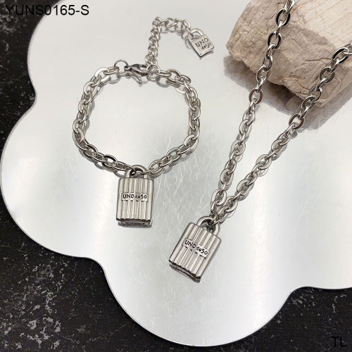 YUNS0165-S