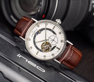 定番人気新品ヴァシュロンコンスタンタン 時計 コピー メンズ 自動巻き 4色