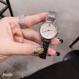 大人気新品グッチ 時計 コピー レディース クオーツ