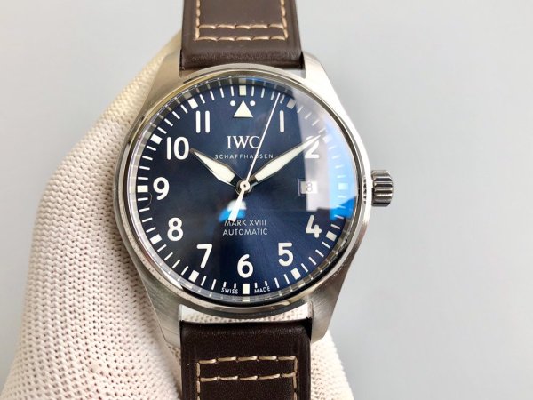 人気高級IWC パイロットウォッチ コピーシリーズ メンズ 自動巻き