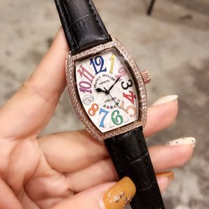 定番人気新品フランクミュラー 時計 コピー レディース クオーツ