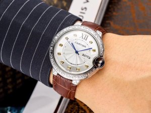 大人気新作カルティエ バロンブルー コピーシリーズ メンズ 自動巻き6色