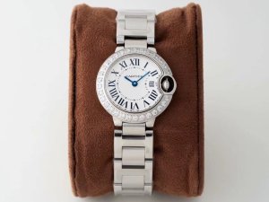 定番人気カルティエ バロンブルー コピーシリーズ レディース クオーツ