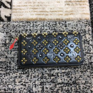クリスチャンルブタン長財布コピー 定番人気2020新品 Christian Louboutin 男女兼用