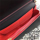 クリスチャンルブタンバッグコピー 定番人気2020新品 Christian Louboutin レディース ショルダーバッグ