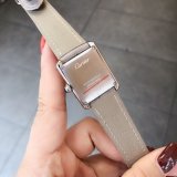 注目度NO.1カルティエ タンク コピーシリーズ レディース クオーツ4色
