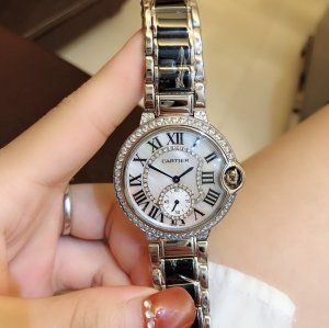 定番人気カルティエ バロンブルー コピーシリーズ レディース クオーツ