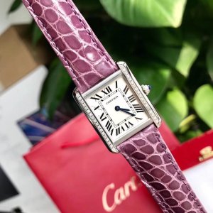 注目度NO.1カルティエ タンク コピーシリーズ レディース クオーツ