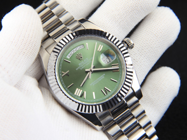 定番人気売れ筋ロレックス コピー 時計 Rolex デイデイト シリーズ メンズ 自動巻き