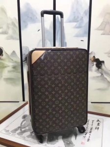 ルイヴィトンバッグコピー 2020新品注目度NO.1 Louis Vuitton 男女兼用 スーツケース