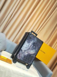 ルイヴィトンバッグコピー 2020新品注目度NO.1 Louis Vuitton 男女兼用 スーツケース