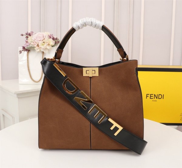 フェンディバッグコピー 定番人気2021新品 FENDI レディース トートバッグ