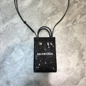 高品質 バレンシアガバッグコピー 2021新品注目度NO.1 BALENCIAGA 男女兼用 ショルダーバッグ