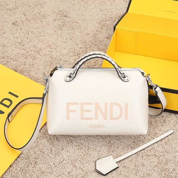 フェンディバッグコピー 大人気2021新品 FENDI レディース ハンドバッグ