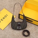 フェンディバッグコピー 2021新品注目度NO.1 FENDI レディース ハンドバッグ