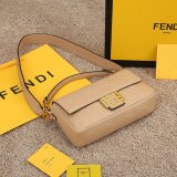 フェンディバッグコピー 定番人気2021新品 FENDI レディース ハンドバッグ