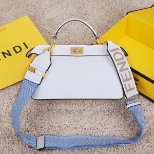 フェンディバッグコピー 2021新品注目度NO.1 FENDI レディース ハンドバッグ