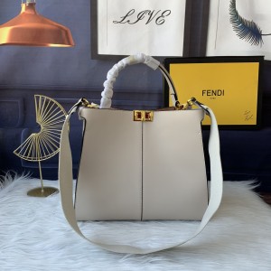 フェンディバッグコピー 定番人気2021新品 FENDI レディース トートバッグ