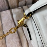 フェンディバッグコピー 大人気2021新品 FENDI レディース ショルダーバッグ
