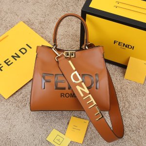 フェンディバッグコピー 2021新品注目度NO.1 FENDI レディース ハンドバッグ