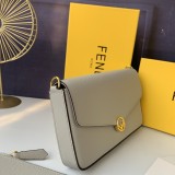 フェンディバッグコピー 定番人気2021新品 FENDI レディース セカンドバッグ