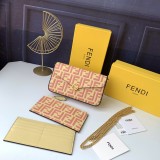 フェンディバッグコピー 2021新品注目度NO.1 FENDI レディース セカンドバッグ