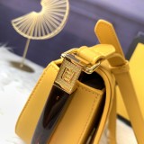 フェンディバッグコピー 定番人気2021新品 FENDI レディース ショルダーバッグ