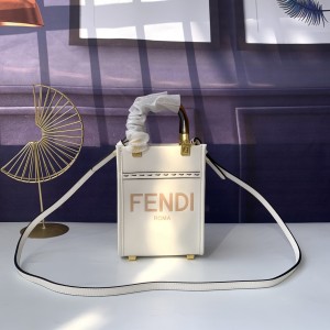 フェンディバッグコピー 定番人気2021新品 FENDI レディース トートバッグ