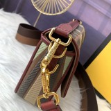 フェンディバッグコピー 2021新品注目度NO.1 FENDI レディース ショルダーバッグ