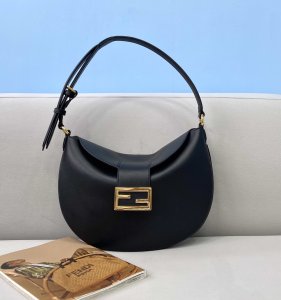 フェンディバッグコピー 大人気2021新品 FENDI レディース ハンドバッグ